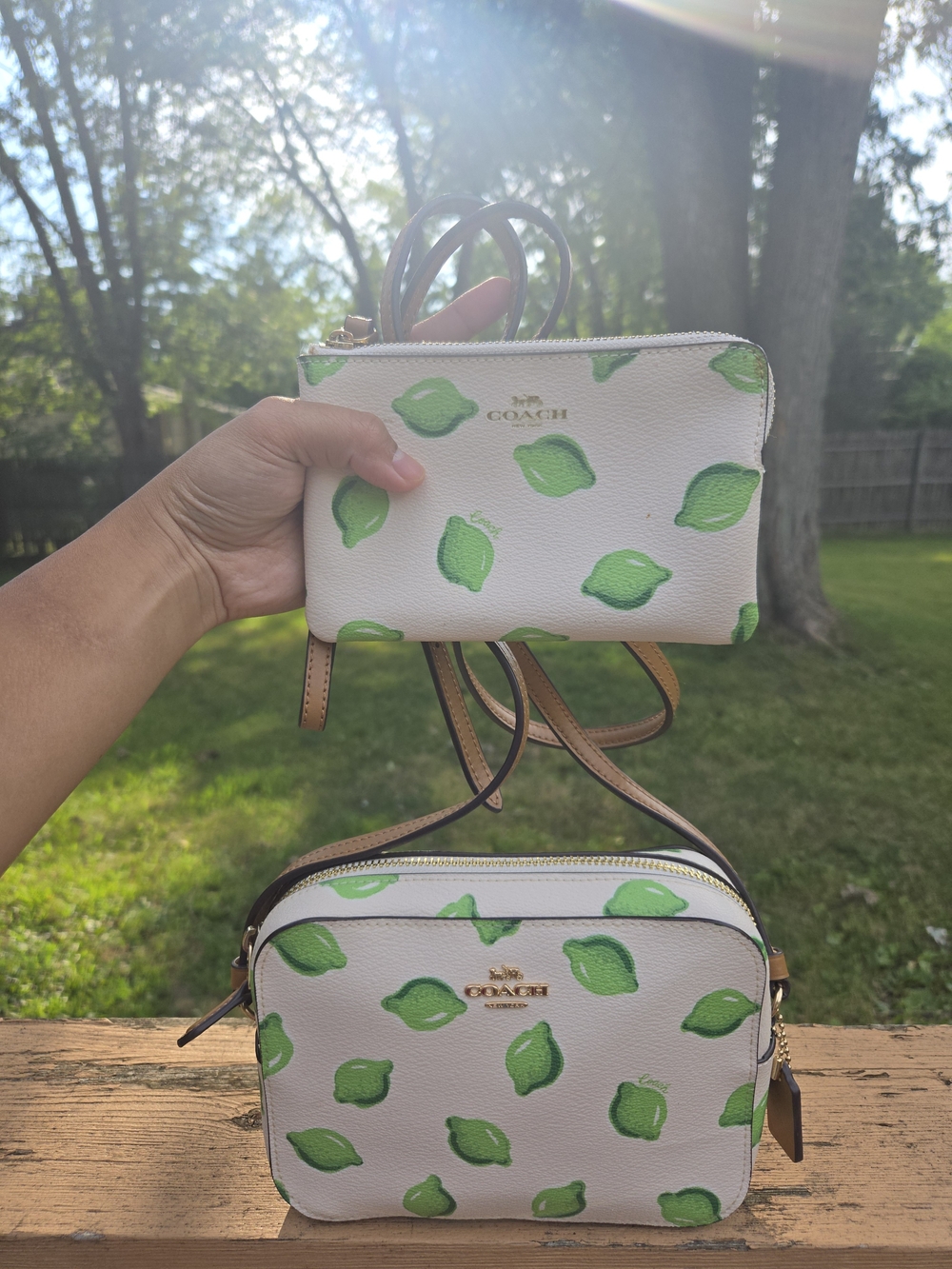 Coach Camera Crossbody w/ Matching Wrslet Green Lemon Print #3271